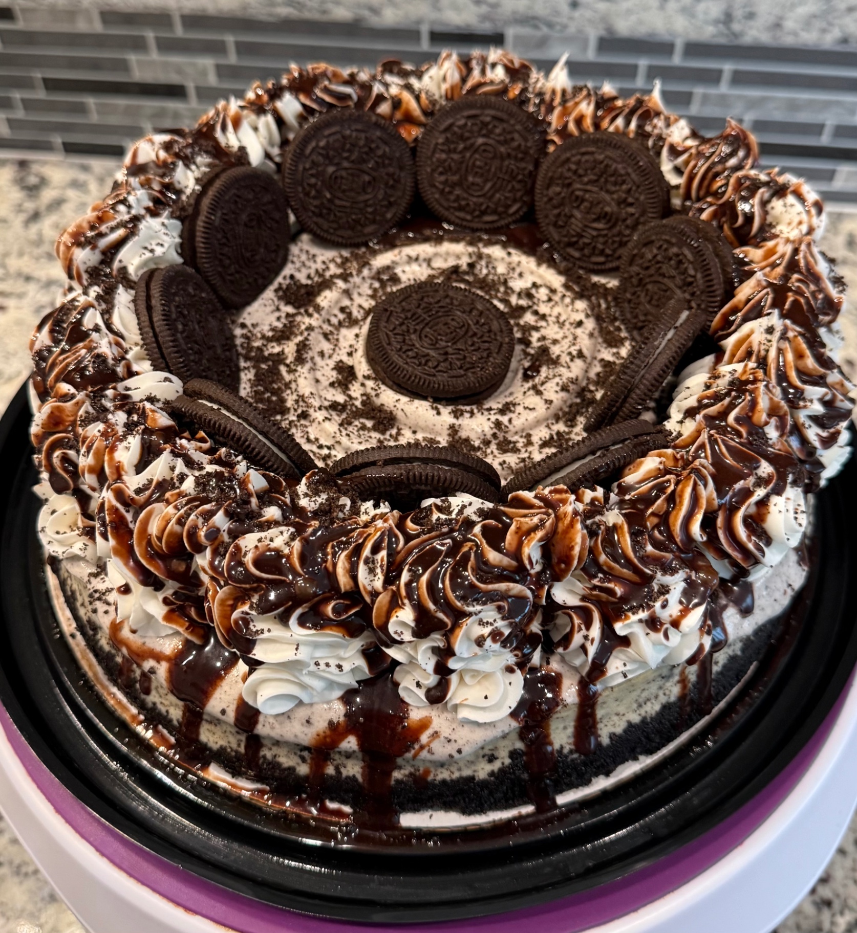 Oreo cookies & cream ice cream cake